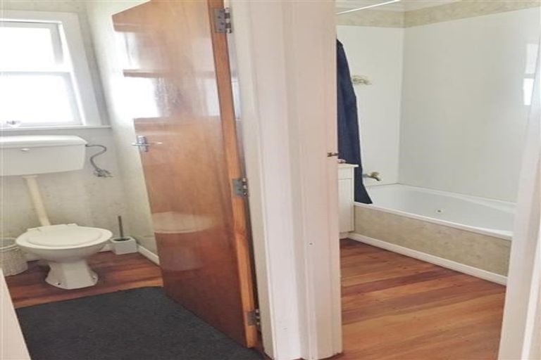 Photo of property in 6 Murch Place, Tawhero, Whanganui, 4500