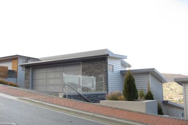 Photo of property in 10b Olivers Place, Queenstown, 9300