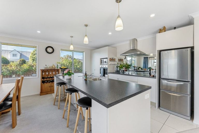 Photo of property in 1 Honeyfield Drive, Whalers Gate, New Plymouth, 4310