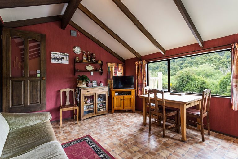 Photo of property in 95 Martin Road, Fairfield, Dunedin, 9018