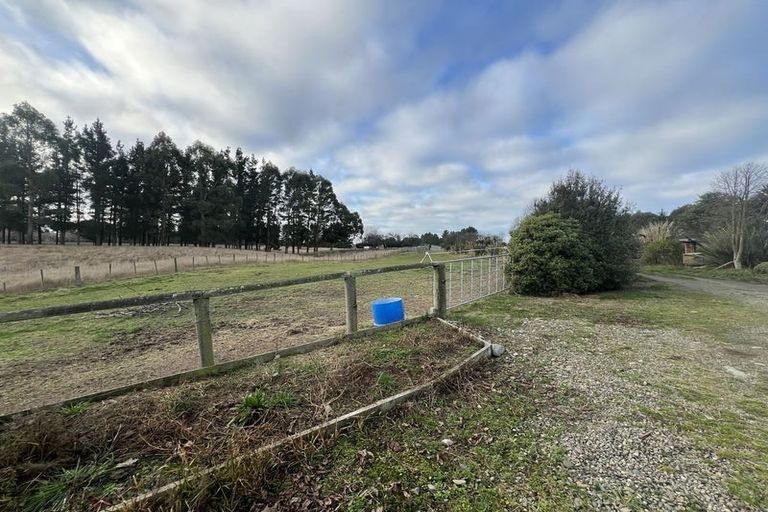 Photo of property in 192 Waihao Back Road, Waimate, 7979