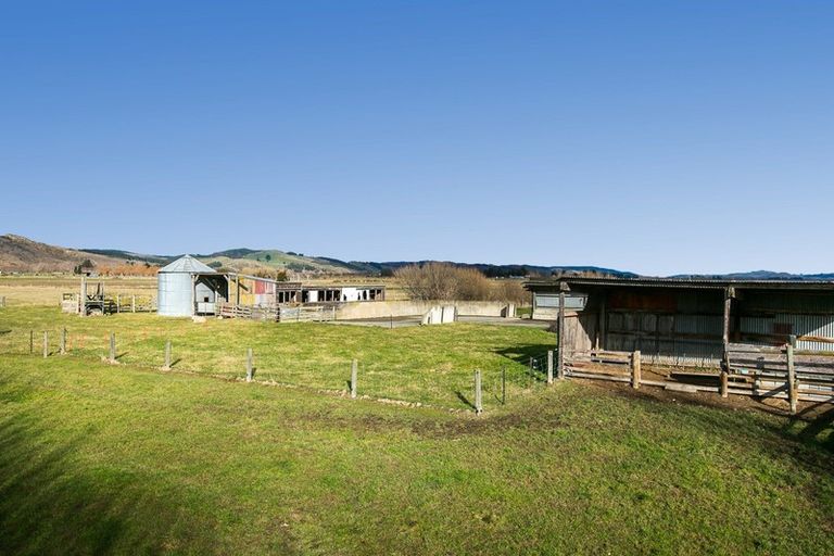Photo of property in 461 Centre Road, Momona, Outram, 9073
