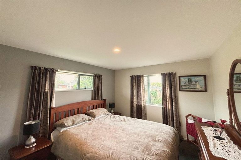 Photo of property in 14 Riegler Place, Belfast, Christchurch, 8051