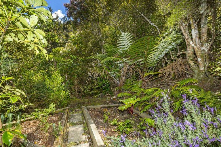 Photo of property in 27 Fendalton Crescent, Pinehaven, Upper Hutt, 5019