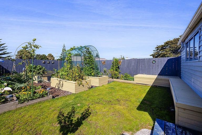 Photo of property in 3 Victoria Street, Hawera, 4610