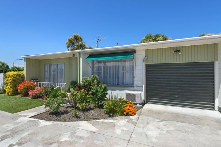 Photo of property in 2/40 Blakehall Place, Spreydon, Christchurch, 8024