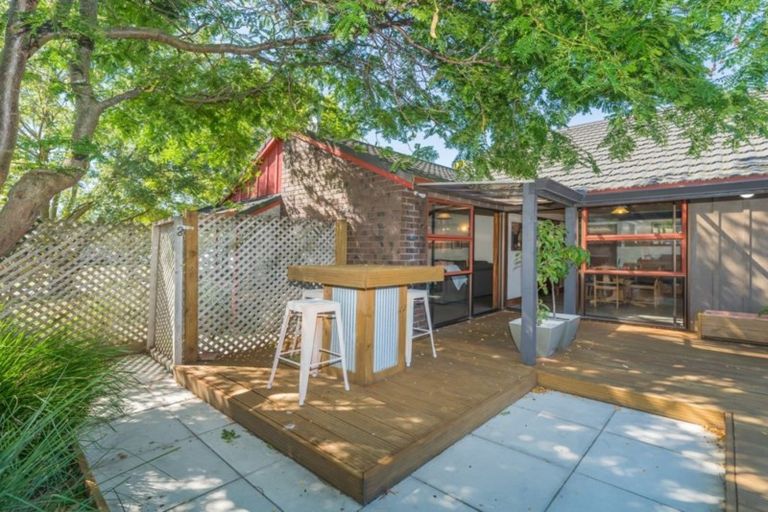 Photo of property in 7 Grange Place, Milson, Palmerston North, 4414