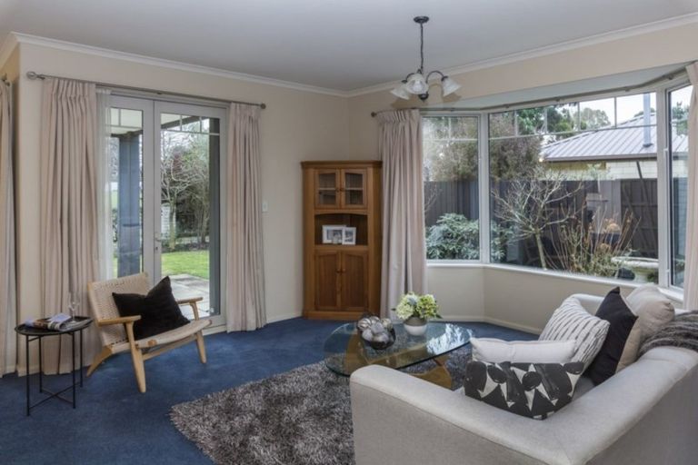 Photo of property in 27 Skyedale Drive, Harewood, Christchurch, 8051