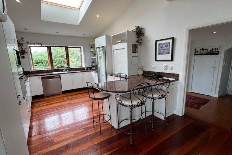 Photo of property in 7 Pah Road, Cockle Bay, Auckland, 2014