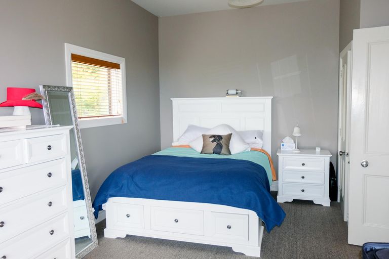 Photo of property in 4 Wharfe Street, South Hill, Oamaru, 9400