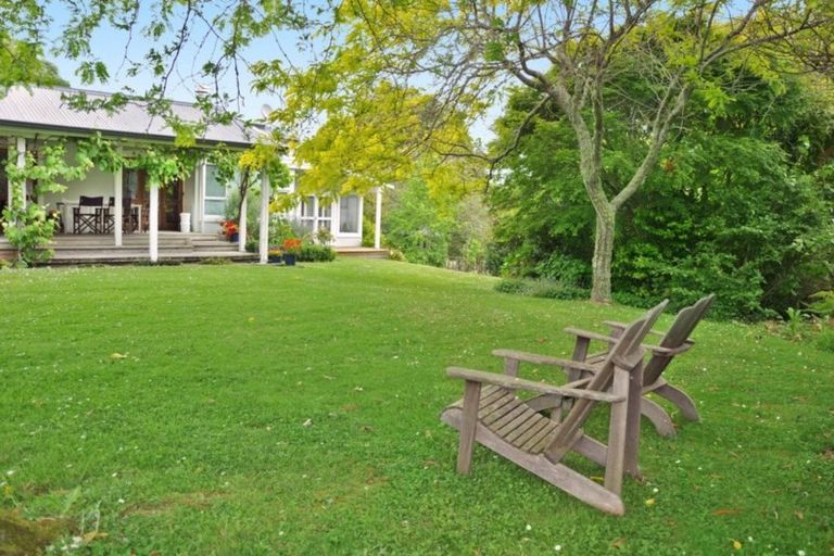 Photo of property in 22 Muncaster Road, Snells Beach, 0920