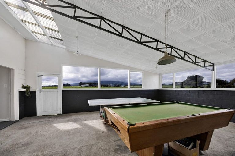 Photo of property in 2288 Eltham Road, Awatuna, Hawera, 4679