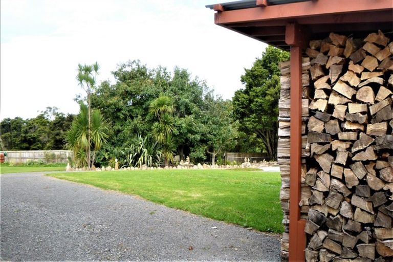 Photo of property in 629e Owhiwa Road, Parua Bay, Onerahi, 0192