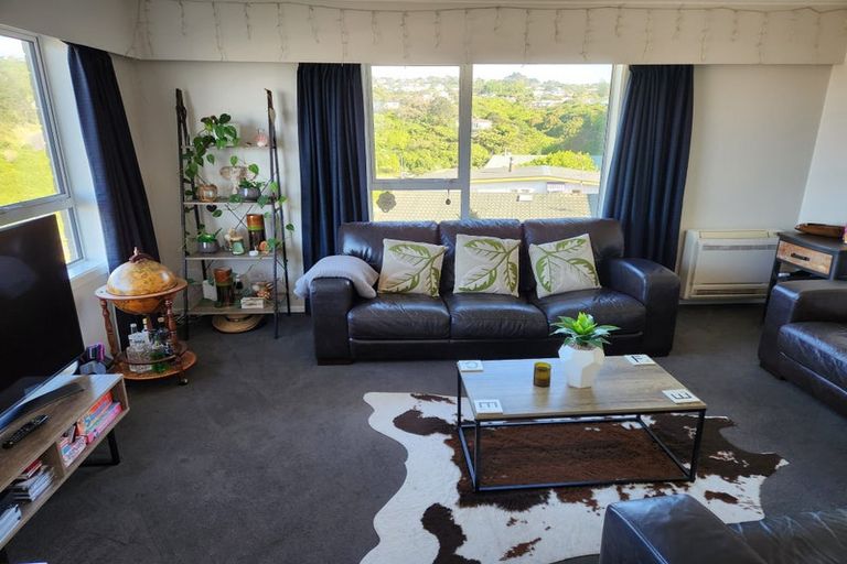 Photo of property in 25 Mulberry Street, Maungaraki, Lower Hutt, 5010