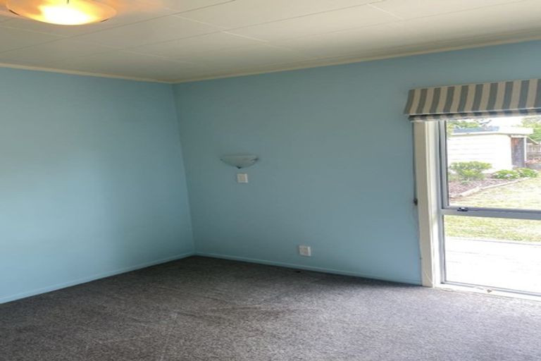 Photo of property in 159 Regent Street, Martinborough, 5711