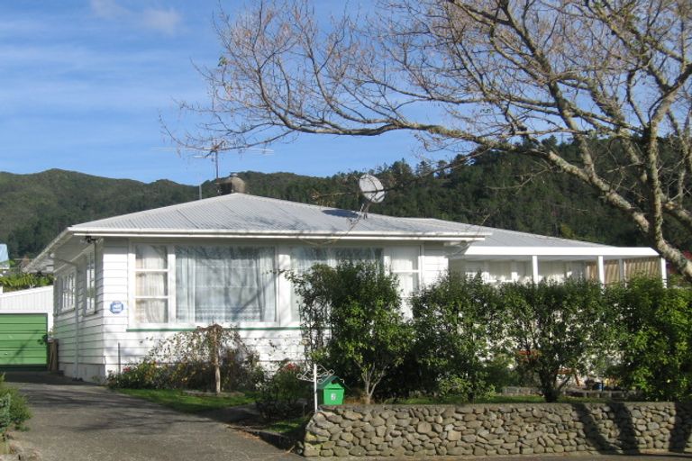 Photo of property in 2 Dalton Grove, Stokes Valley, Lower Hutt, 5019