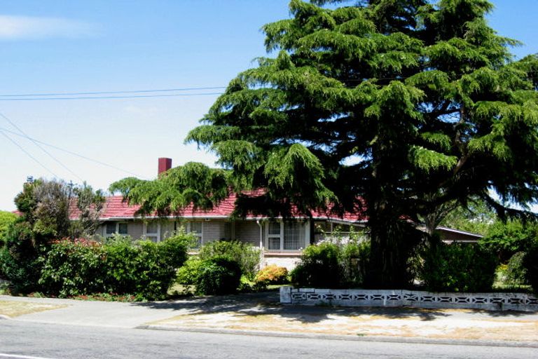 Photo of property in 35 Bentley Street, Russley, Christchurch, 8042