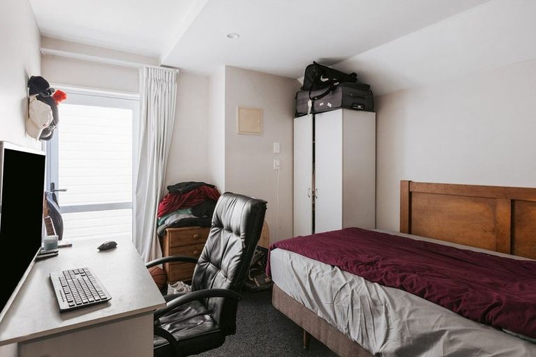 Photo of property in 50c Maunganui Road, Mount Maunganui, 3116