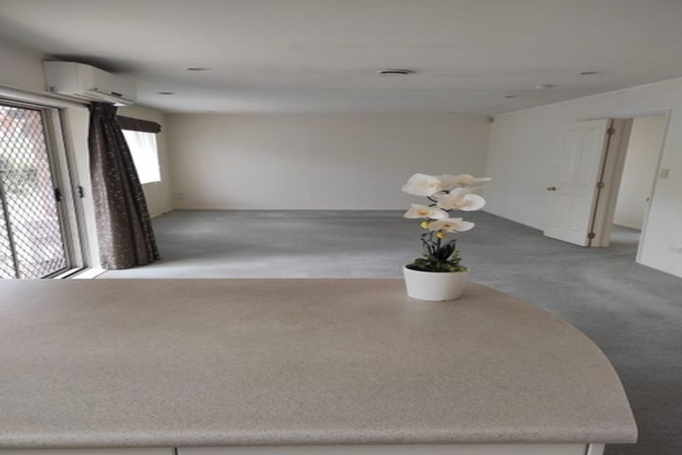 Photo of property in 16a Gills Avenue, Papakura, 2110