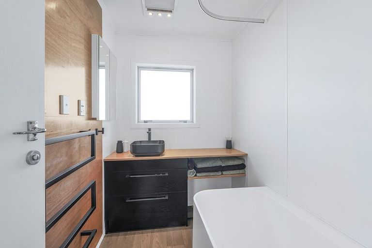 Photo of property in 319b Cambridge Road, Hillcrest, Hamilton, 3216