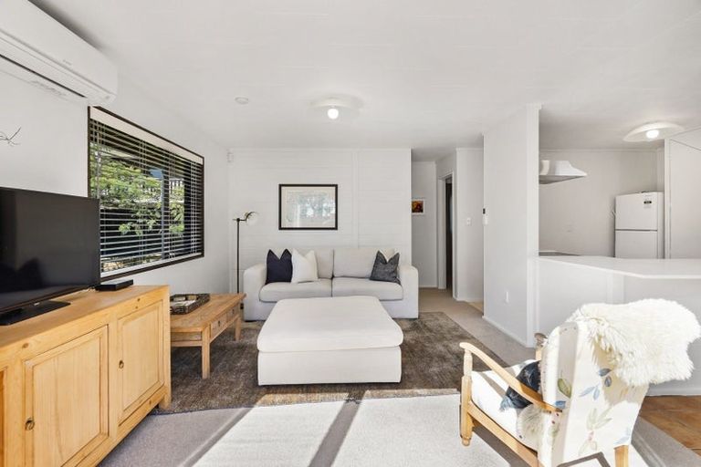 Photo of property in 28 Tokomaru Drive, Havelock North, 4130