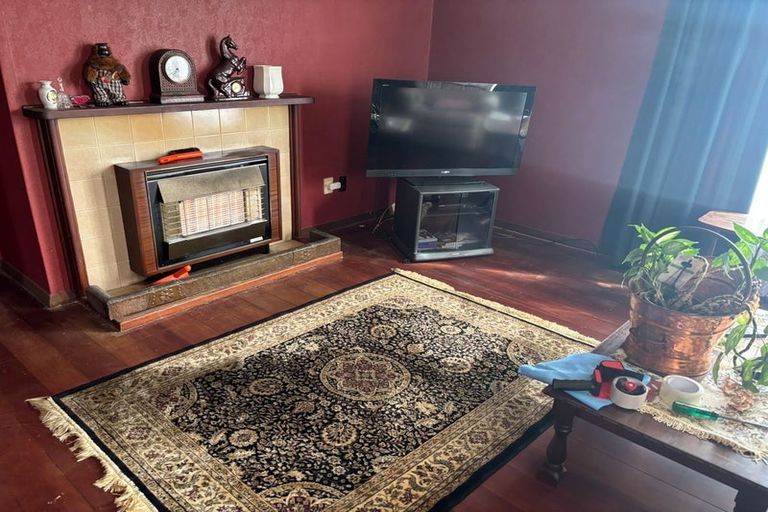 Photo of property in 71 Clyde Crescent, Roslyn, Palmerston North, 4414