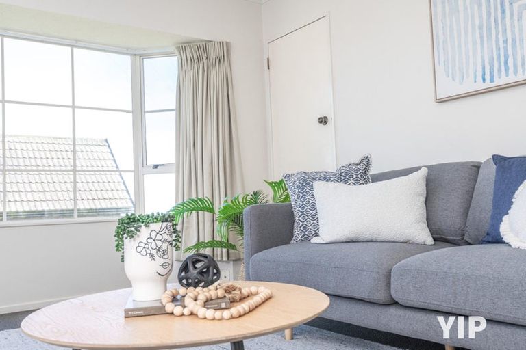 Photo of property in 10 Northwood Close, Woodridge, Wellington, 6037