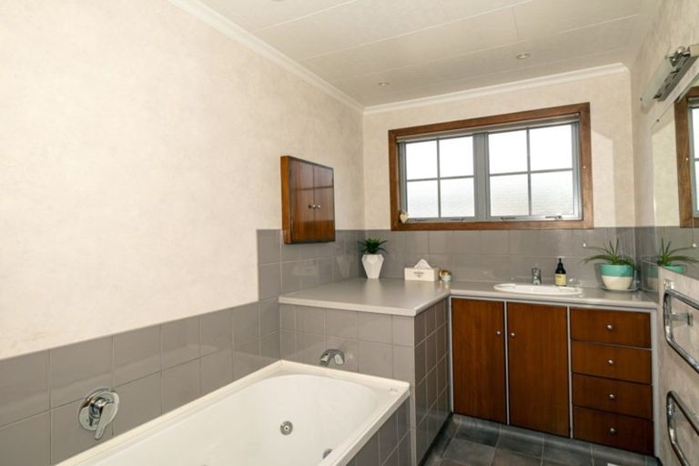 Photo of property in 78 Peel Street, Geraldine, 7930