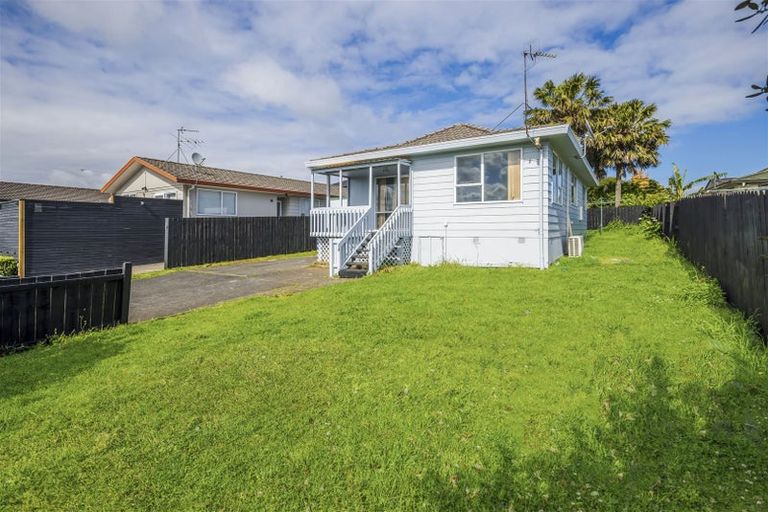 Photo of property in 1/82 Palmers Road, Clendon Park, Auckland, 2103