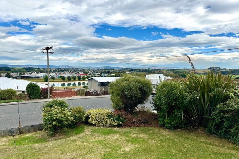 Photo of property in 13 Lowestoft Street, Balclutha, 9230