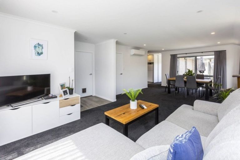 Photo of property in 9 Pattullo Crescent, Wallaceville, Upper Hutt, 5018