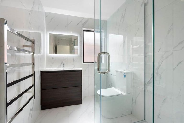 Photo of property in 35 John Gray Street, Papakura, 2110