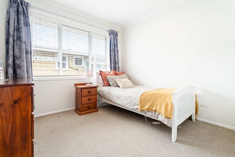 Photo of property in 71 Wallace Road, Mangere Bridge, Auckland, 2022