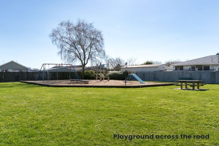 Photo of property in 13 Waitohi Street, Hornby, Christchurch, 8042