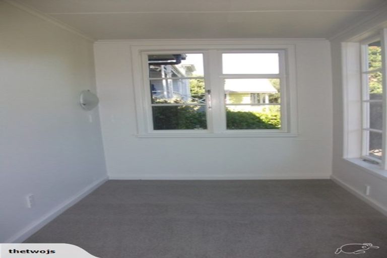 Photo of property in 13 Ames Street, Paekakariki, 5034