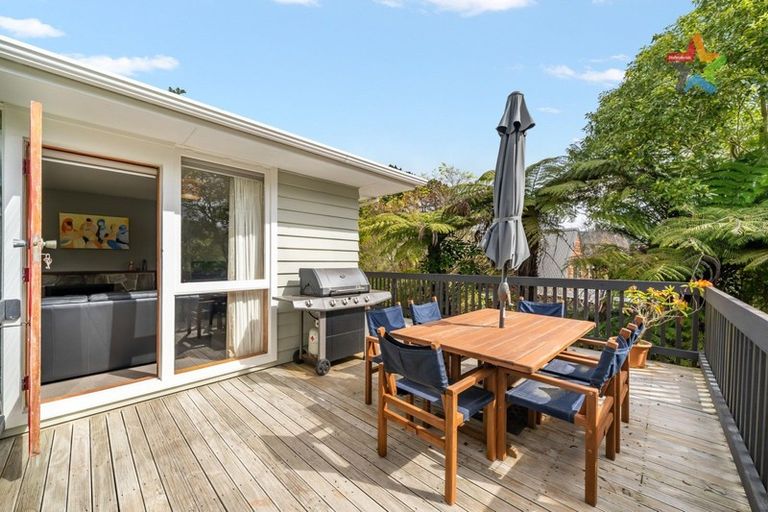 Photo of property in 98b Manuka Street, Stokes Valley, Lower Hutt, 5019