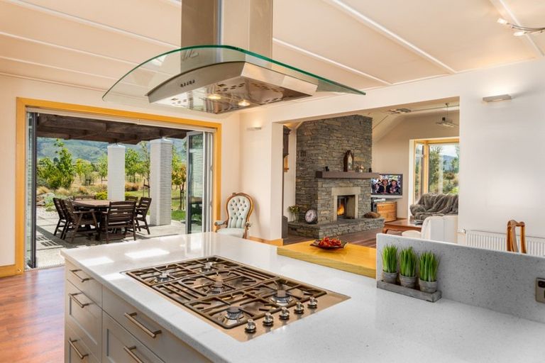 Photo of property in 68 Gilmore Road, Mount Pisa, Cromwell, 9383