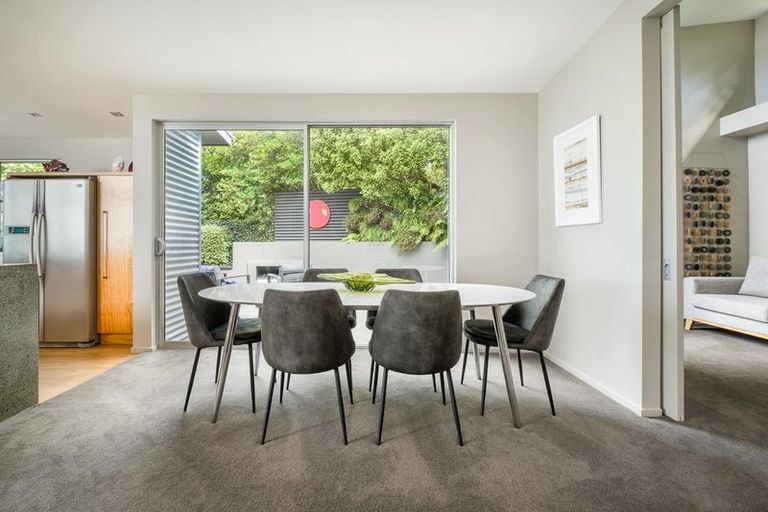 Photo of property in 36 Millhill Lane, Huntsbury, Christchurch, 8022