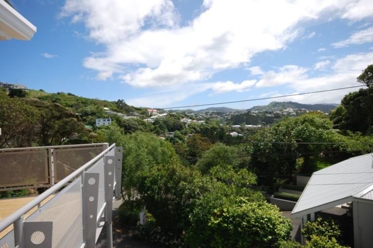 Photo of property in 1/23 Tanera Crescent, Brooklyn, Wellington, 6021