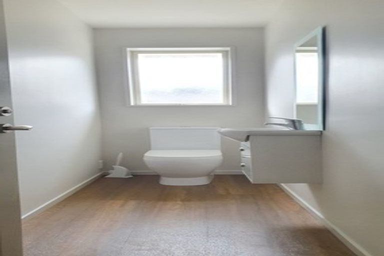 Photo of property in 11 Taggart Place, Sockburn, Christchurch, 8042