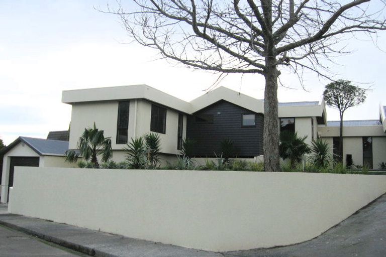 Photo of property in 112 Clifton Terrace, Fitzherbert, Palmerston North, 4410