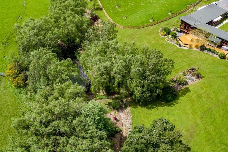 Photo of property in 78 Lees Pakaraka Road, Te Ore Ore, Masterton, 5886