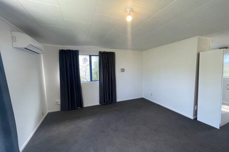 Photo of property in 1a Kent Road, Manurewa, Auckland, 2102