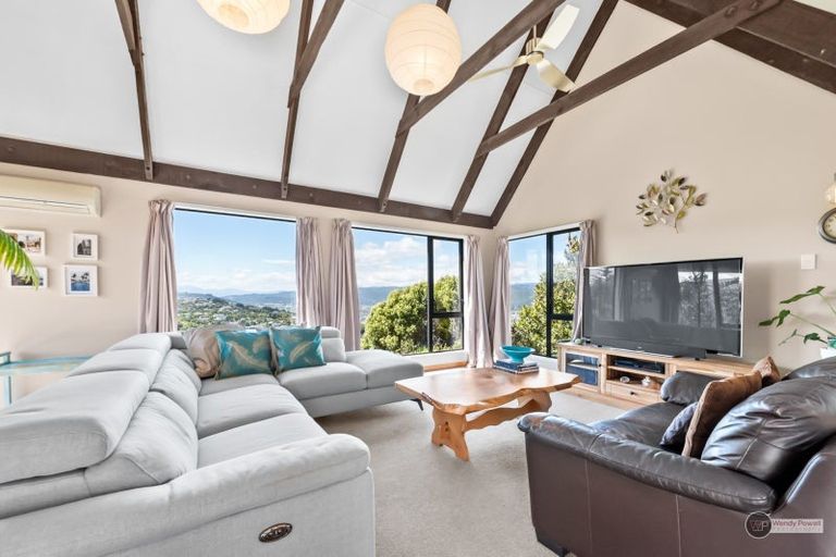 Photo of property in 75 Cypress Drive, Maungaraki, Lower Hutt, 5010