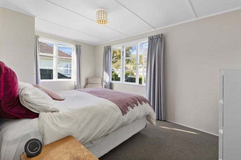 Photo of property in 2 Partridge Street, Taita, Lower Hutt, 5011