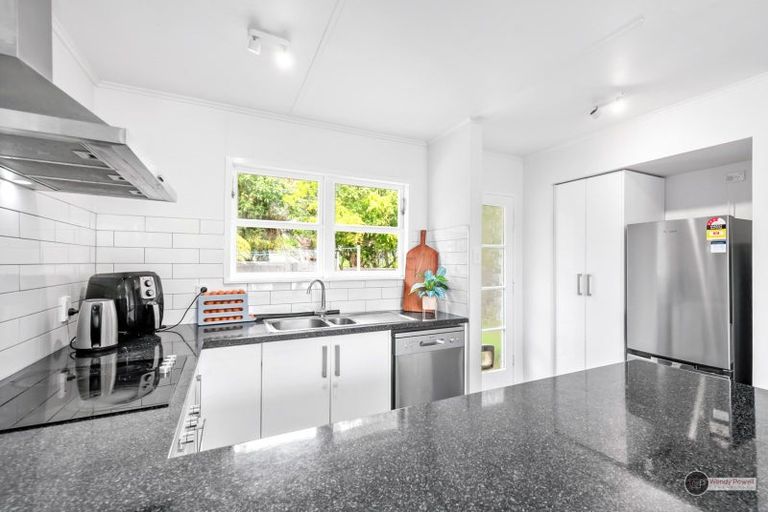 Photo of property in 470e Stokes Valley Road, Stokes Valley, Lower Hutt, 5019