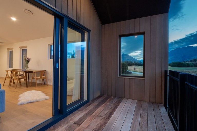 Photo of property in 22 Soudley Court, Jacks Point, Queenstown, 9371