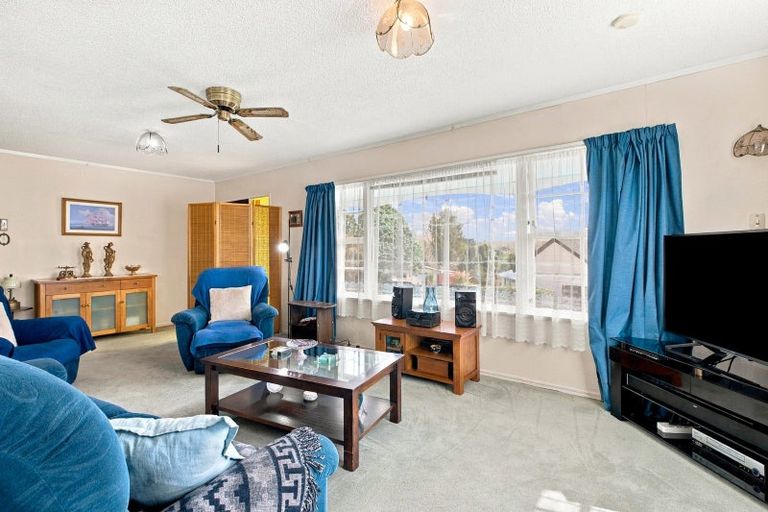 Photo of property in 31 Cumberland Crescent, Welcome Bay, Tauranga, 3112
