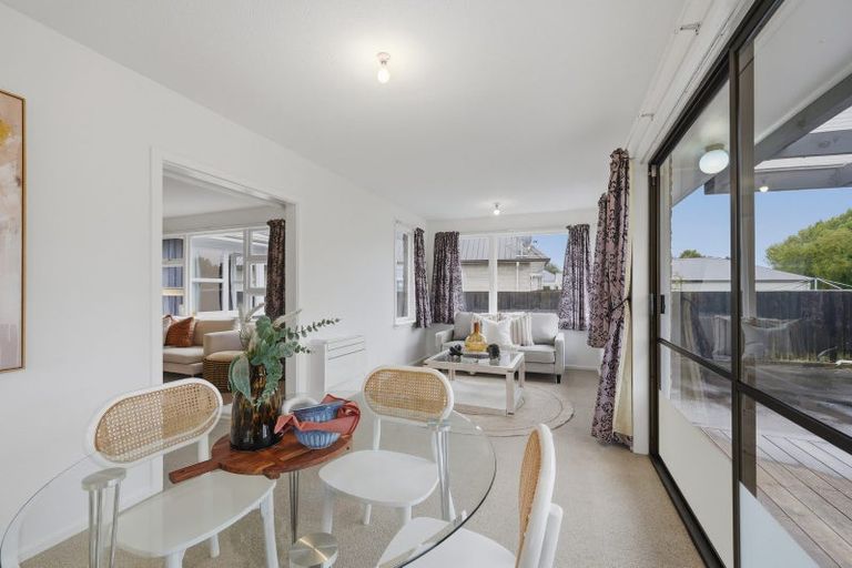 Photo of property in 32 Reynolds Avenue, Bishopdale, Christchurch, 8053