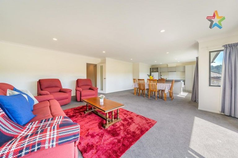 Photo of property in 23 Speldhurst Grove, Stokes Valley, Lower Hutt, 5019